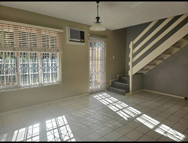 2 BEDROOM TOWNHOUSE FOR SALE IN SHERWOOD